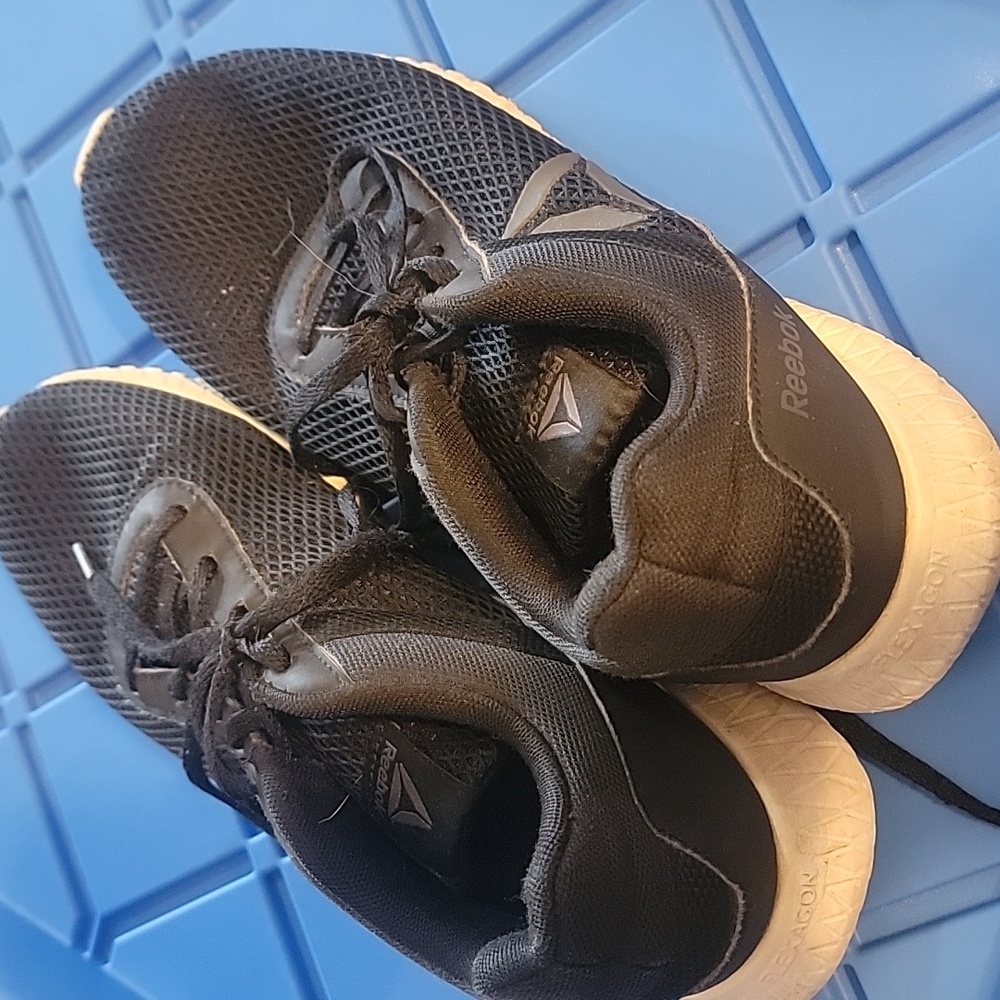 Reebok Flexagon size 11 shoes